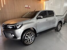 TOYOTA HILUX CAB.DUPLA SRX 2.8 /2016 IDEAL VEÍCULOS LAJEADO / Carros no Vale