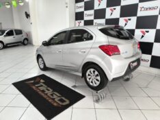 CHEVROLET ONIX HATCH LT 1.0 8V FLEXPOWER 5P MEC. 2018/2018 TIAGO AUTOMÓVEIS VENÂNCIO AIRES / Carros no Vale
