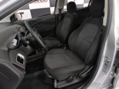 CHEVROLET ONIX HATCH LT 1.0 8V FLEXPOWER 5P MEC. 2018/2018 TIAGO AUTOMÓVEIS VENÂNCIO AIRES / Carros no Vale