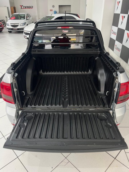 VOLKSWAGEN SAVEIRO TRENDLINE 1.6 T.FLEX 8V 2017/2017 TIAGO AUTOMÓVEIS VENÂNCIO AIRES / Carros no Vale