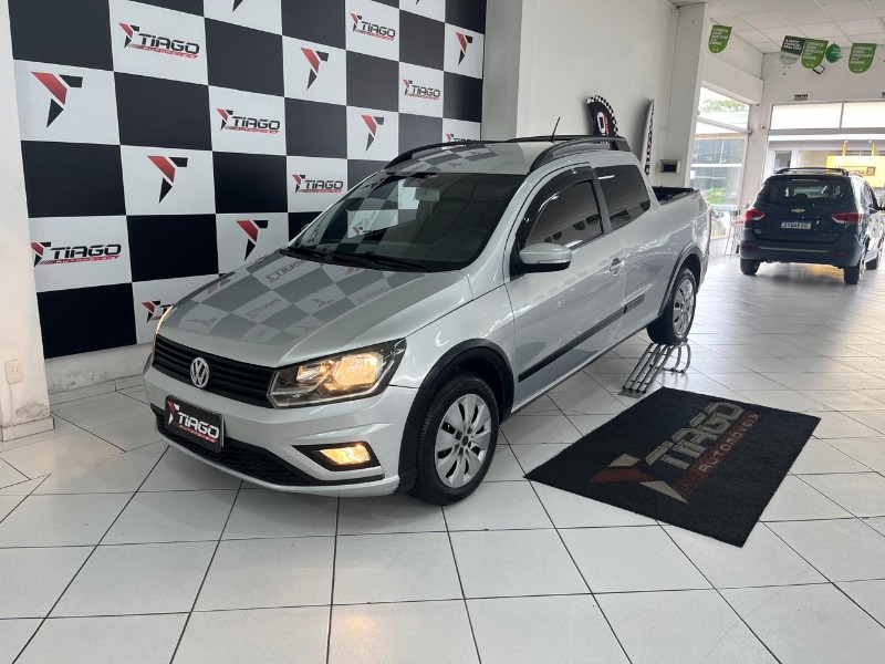 VOLKSWAGEN SAVEIRO TRENDLINE 1.6 T.FLEX 8V 2017/2017 TIAGO AUTOMÓVEIS VENÂNCIO AIRES / Carros no Vale