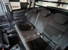 VOLKSWAGEN SAVEIRO TRENDLINE 1.6 T.FLEX 8V 2017/2017 TIAGO AUTOMÓVEIS VENÂNCIO AIRES / Carros no Vale