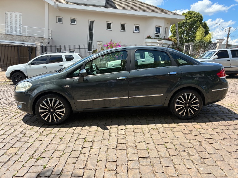 FIAT LINEA 1.8 ABSOLUTE 16V AUTOMATIZADO 2012/2012 COMPLETO VEÍCULOS GUAPORÉ / Carros no Vale FIAT LINEA 1.8 ABSOLUTE 16V AUTOMATIZADO 2012/2012 COMPLETO VEÍCULOS GUAPORÉ / Carros no Vale