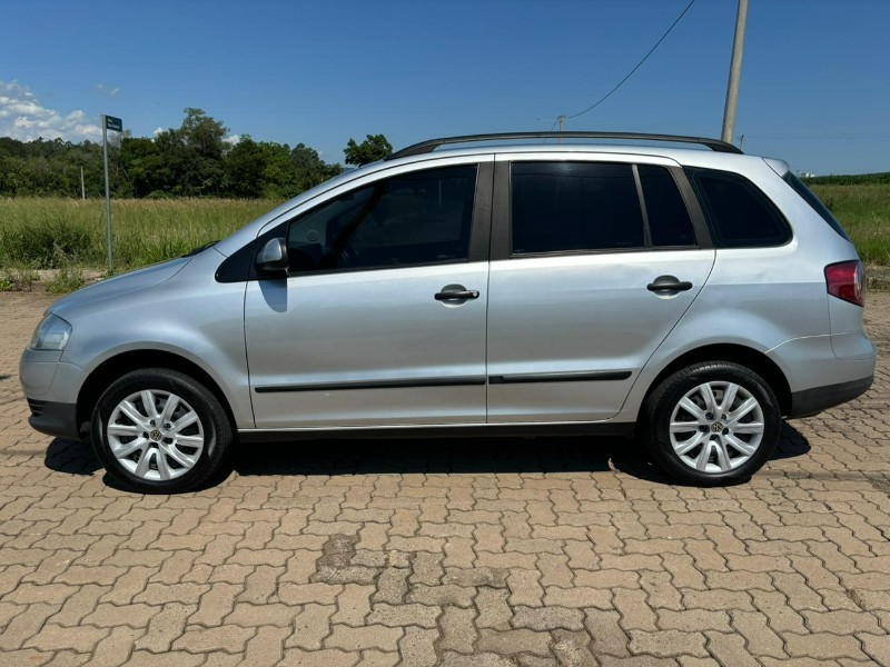 VOLKSWAGEN SPACEFOX 1.6 /2007 RT 811 VEÍCULOS ARROIO DO MEIO / Carros no Vale VOLKSWAGEN SPACEFOX 1.6 /2007 RT 811 VEÍCULOS ARROIO DO MEIO / Carros no Vale