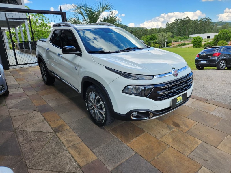 FIAT TORO VOLCANO 2.0 16V 4X4 TB DIESEL AUT. 2018/2019 TS VEÍCULOS ANTA GORDA / Carros no Vale FIAT TORO VOLCANO 2.0 16V 4X4 TB DIESEL AUT. 2018/2019 TS VEÍCULOS ANTA GORDA / Carros no Vale