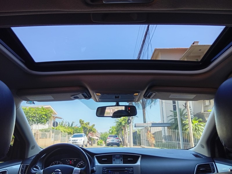 NISSAN SENTRA SL 2.0 2014/2014 ALTERNATIVA VEÍCULOS LAJEADO / Carros no Vale NISSAN SENTRA SL 2.0 2014/2014 ALTERNATIVA VEÍCULOS LAJEADO / Carros no Vale