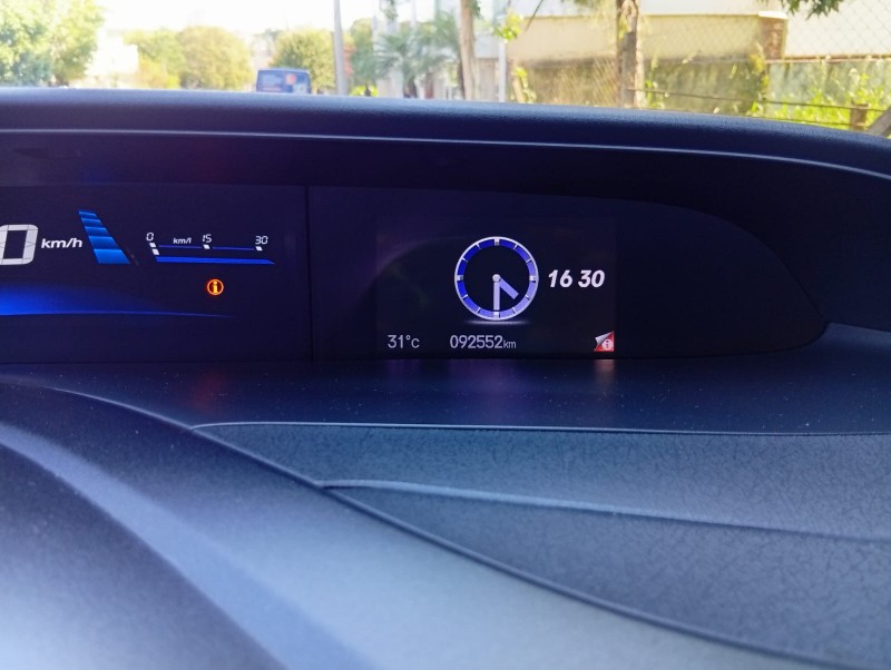 HONDA CIVIC 2.0 LXR 2015/2016 ALTERNATIVA VEÍCULOS LAJEADO / Carros no Vale HONDA CIVIC 2.0 LXR 2015/2016 ALTERNATIVA VEÍCULOS LAJEADO / Carros no Vale