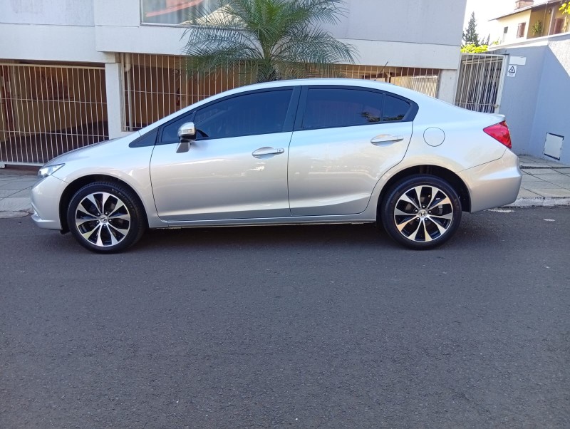 HONDA CIVIC 2.0 LXR 2015/2016 ALTERNATIVA VEÍCULOS LAJEADO / Carros no Vale HONDA CIVIC 2.0 LXR 2015/2016 ALTERNATIVA VEÍCULOS LAJEADO / Carros no Vale