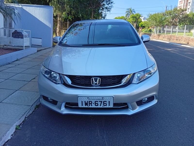 HONDA CIVIC 2.0 LXR 2015/2016 ALTERNATIVA VEÍCULOS LAJEADO / Carros no Vale HONDA CIVIC 2.0 LXR 2015/2016 ALTERNATIVA VEÍCULOS LAJEADO / Carros no Vale