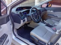 HONDA CIVIC 2.0 LXR 2015/2016 ALTERNATIVA VEÍCULOS LAJEADO / Carros no Vale