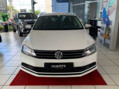 VOLKSWAGEN JETTA 2.0 COMFORTLINE 2015/2016 DUARTE VEÍCULOS PORTO ALEGRE / Carros no Vale
