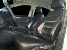 VOLKSWAGEN JETTA 2.0 COMFORTLINE 2015/2016 DUARTE VEÍCULOS PORTO ALEGRE / Carros no Vale