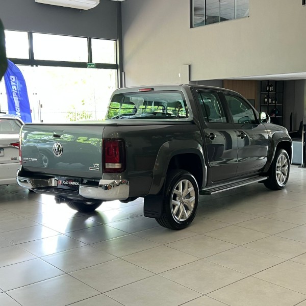 VOLKSWAGEN AMAROK 3.0 V6 HIGHLINE 2022/2022 JOÃO CARROS MULTIMARCAS GUAPORÉ / Carros no Vale VOLKSWAGEN AMAROK 3.0 V6 HIGHLINE 2022/2022 JOÃO CARROS MULTIMARCAS GUAPORÉ / Carros no Vale