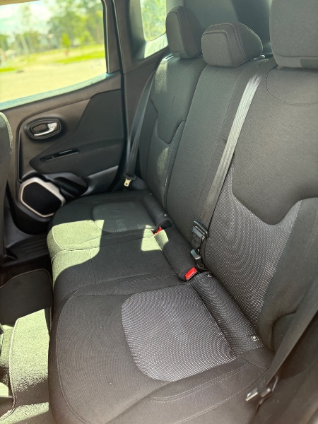 JEEP RENEGADE 1.8 SPORT 4X2 2016 /2016 NEURI VEÍCULOS LAJEADO / Carros no Vale JEEP RENEGADE 1.8 SPORT 4X2 2016 /2016 NEURI VEÍCULOS LAJEADO / Carros no Vale