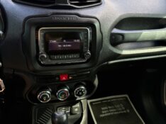 JEEP RENEGADE 1.8 SPORT 4X2 2016 /2016 NEURI VEÍCULOS LAJEADO / Carros no Vale