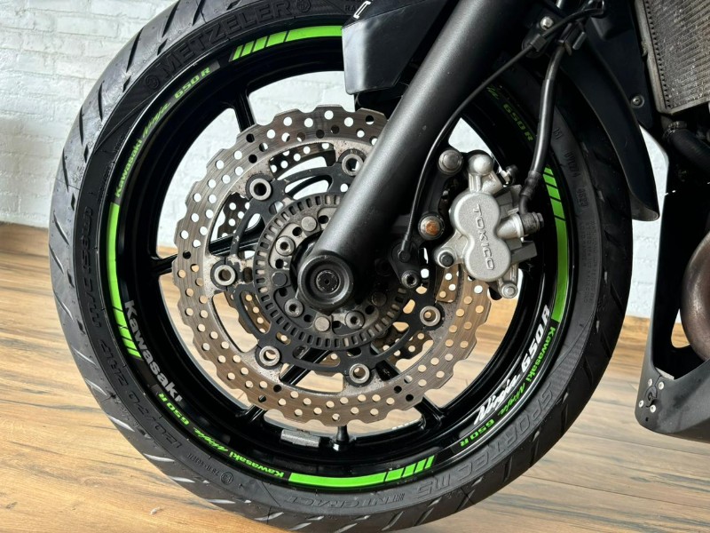 KAWASAKI NINJA 650 R /2011 RT 811 VEÍCULOS ARROIO DO MEIO / Carros no Vale KAWASAKI NINJA 650 R /2011 RT 811 VEÍCULOS ARROIO DO MEIO / Carros no Vale