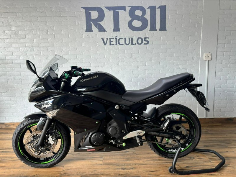 KAWASAKI NINJA 650 R /2011 RT 811 VEÍCULOS ARROIO DO MEIO / Carros no Vale KAWASAKI NINJA 650 R /2011 RT 811 VEÍCULOS ARROIO DO MEIO / Carros no Vale