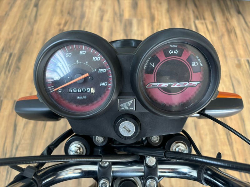 HONDA MOTOS FAN 125 KS /2013 RT 811 VEÍCULOS ARROIO DO MEIO / Carros no Vale HONDA MOTOS FAN 125 KS /2013 RT 811 VEÍCULOS ARROIO DO MEIO / Carros no Vale