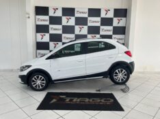 CHEVROLET ONIX HATCH ACTIV 1.4 8V FLEX 5P AUT. 2018/2018 TIAGO AUTOMÓVEIS VENÂNCIO AIRES / Carros no Vale