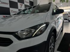 CHEVROLET ONIX HATCH ACTIV 1.4 8V FLEX 5P AUT. 2018/2018 TIAGO AUTOMÓVEIS VENÂNCIO AIRES / Carros no Vale