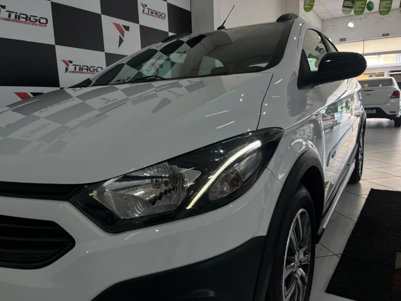 CHEVROLET ONIX HATCH ACTIV 1.4 8V FLEX 5P AUT. 2018/2018 TIAGO AUTOMÓVEIS VENÂNCIO AIRES / Carros no Vale CHEVROLET ONIX HATCH ACTIV 1.4 8V FLEX 5P AUT. 2018/2018 TIAGO AUTOMÓVEIS VENÂNCIO AIRES / Carros no Vale