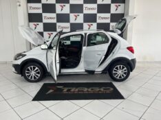 CHEVROLET ONIX HATCH ACTIV 1.4 8V FLEX 5P AUT. 2018/2018 TIAGO AUTOMÓVEIS VENÂNCIO AIRES / Carros no Vale