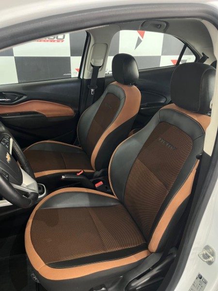 CHEVROLET ONIX HATCH ACTIV 1.4 8V FLEX 5P AUT. 2018/2018 TIAGO AUTOMÓVEIS VENÂNCIO AIRES / Carros no Vale CHEVROLET ONIX HATCH ACTIV 1.4 8V FLEX 5P AUT. 2018/2018 TIAGO AUTOMÓVEIS VENÂNCIO AIRES / Carros no Vale