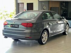 VOLKSWAGEN JETTA 2.0 TSI HIGHLINE 2017/2017 JOÃO CARROS MULTIMARCAS GUAPORÉ / Carros no Vale