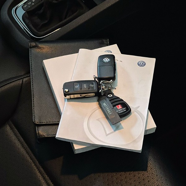 VOLKSWAGEN JETTA 2.0 TSI HIGHLINE 2017/2017 JOÃO CARROS MULTIMARCAS GUAPORÉ / Carros no Vale