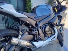 SUZUKI MOTOS GSX R 750 SRAD /2016 DE CONTO AUTOMÓVEIS SARANDI / Carros no Vale