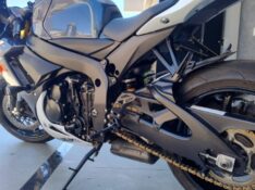 SUZUKI MOTOS GSX R 750 SRAD /2016 DE CONTO AUTOMÓVEIS SARANDI / Carros no Vale