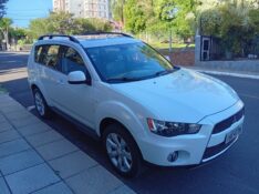 MITSUBISHI OUTLANDER 3.0 V6 2011/2012 ALTERNATIVA VEÍCULOS LAJEADO / Carros no Vale