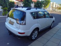 MITSUBISHI OUTLANDER 3.0 V6 2011/2012 ALTERNATIVA VEÍCULOS LAJEADO / Carros no Vale