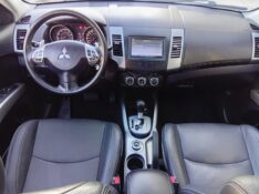 MITSUBISHI OUTLANDER 3.0 V6 2011/2012 ALTERNATIVA VEÍCULOS LAJEADO / Carros no Vale