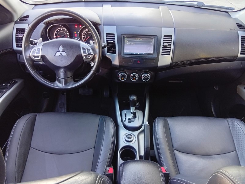 MITSUBISHI OUTLANDER 3.0 V6 2011/2012 ALTERNATIVA VEÍCULOS LAJEADO / Carros no Vale