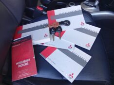 MITSUBISHI OUTLANDER 3.0 V6 2011/2012 ALTERNATIVA VEÍCULOS LAJEADO / Carros no Vale