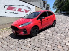 FORD FIESTA 1.6 SE 2018/2018 ELY AUTOMÓVEIS LAJEADO / Carros no Vale