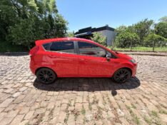 FORD FIESTA 1.6 SE 2018/2018 ELY AUTOMÓVEIS LAJEADO / Carros no Vale