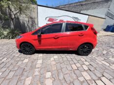 FORD FIESTA 1.6 SE 2018/2018 ELY AUTOMÓVEIS LAJEADO / Carros no Vale