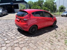 FORD FIESTA 1.6 SE 2018/2018 ELY AUTOMÓVEIS LAJEADO / Carros no Vale