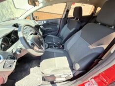 FORD FIESTA 1.6 SE 2018/2018 ELY AUTOMÓVEIS LAJEADO / Carros no Vale