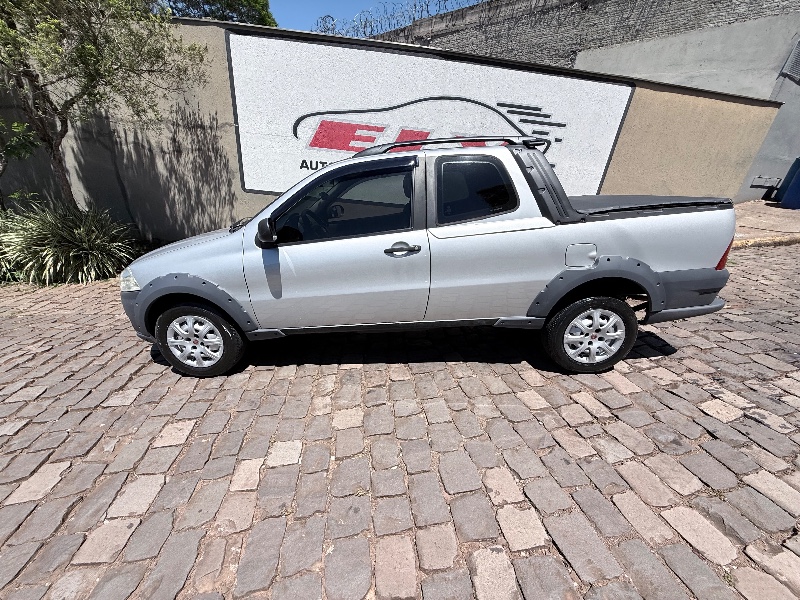FIAT STRADA WORKING 1.4 MPI FIRE FLEX 8V CD 2013/2013 ELY AUTOMÓVEIS LAJEADO / Carros no Vale