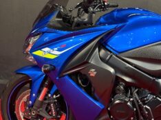 SUZUKI MOTOS GSX /2020 EXCLUSIVO VEÍCULOS SANTA CRUZ DO SUL / Carros no Vale