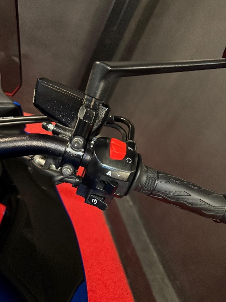 SUZUKI MOTOS GSX /2020 EXCLUSIVO VEÍCULOS SANTA CRUZ DO SUL / Carros no Vale