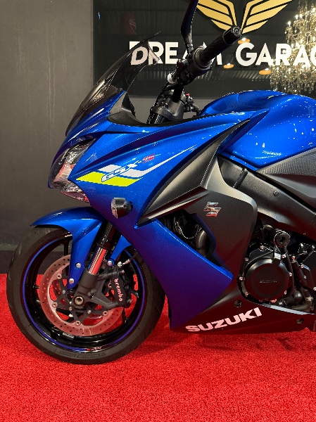 SUZUKI MOTOS GSX /2020 EXCLUSIVO VEÍCULOS SANTA CRUZ DO SUL / Carros no Vale