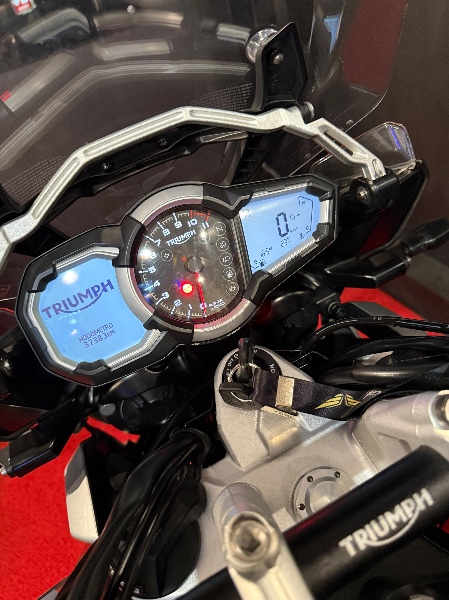 TRIUMPH TIGER 1200 EXPLORER /2017 EXCLUSIVO VEÍCULOS SANTA CRUZ DO SUL / Carros no Vale TRIUMPH TIGER 1200 EXPLORER /2017 EXCLUSIVO VEÍCULOS SANTA CRUZ DO SUL / Carros no Vale