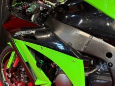 KAWASAKI ZX 10 R NINJA /2012 EXCLUSIVO VEÍCULOS SANTA CRUZ DO SUL / Carros no Vale