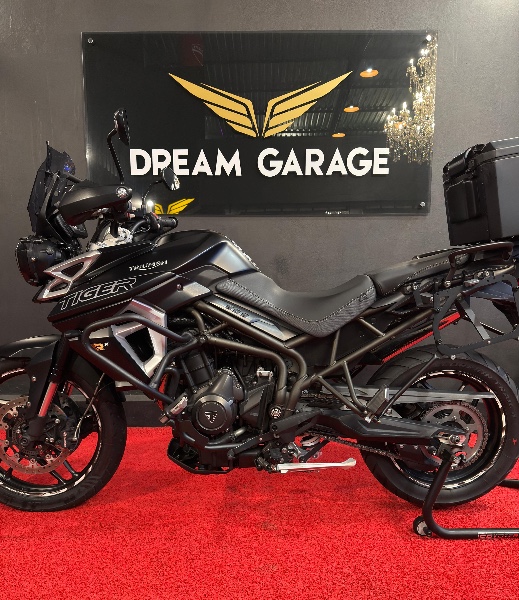TRIUMPH TIGER 800 XRX /2020 EXCLUSIVO VEÍCULOS SANTA CRUZ DO SUL / Carros no Vale