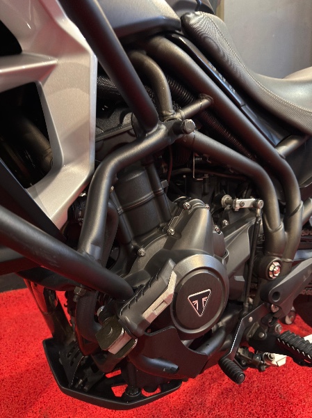 TRIUMPH TIGER 800 XRX /2020 EXCLUSIVO VEÍCULOS SANTA CRUZ DO SUL / Carros no Vale