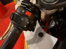 SUZUKI MOTOS GSX R 1000 SRAD /2008 EXCLUSIVO VEÍCULOS SANTA CRUZ DO SUL / Carros no Vale